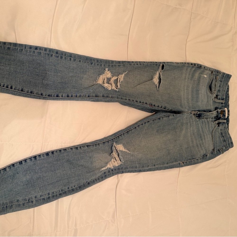 Good American Light Wash Distressed Skinny Jeans